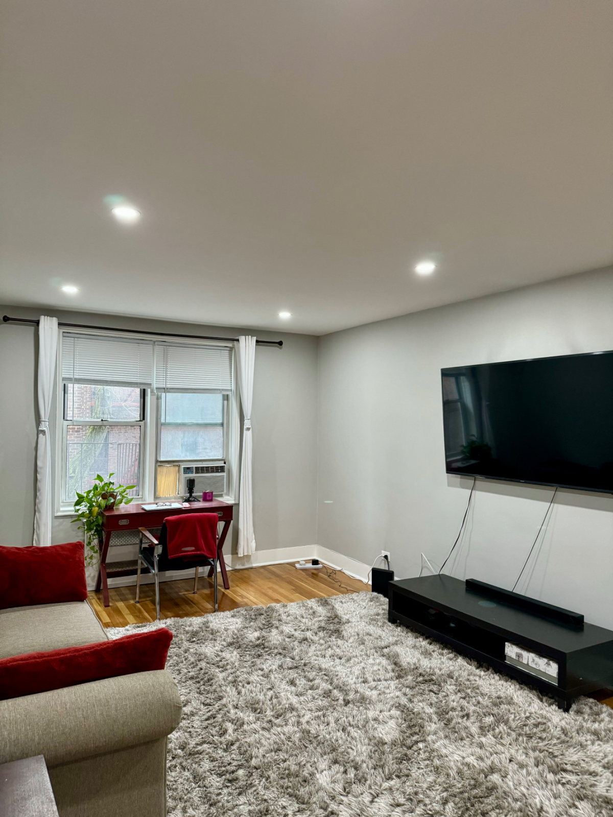 Chic & Modern Furnished Room | Utilities Included - Photo 6