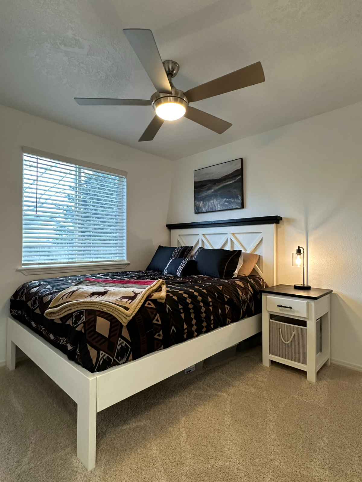 Port Meadows Estate Room 2
