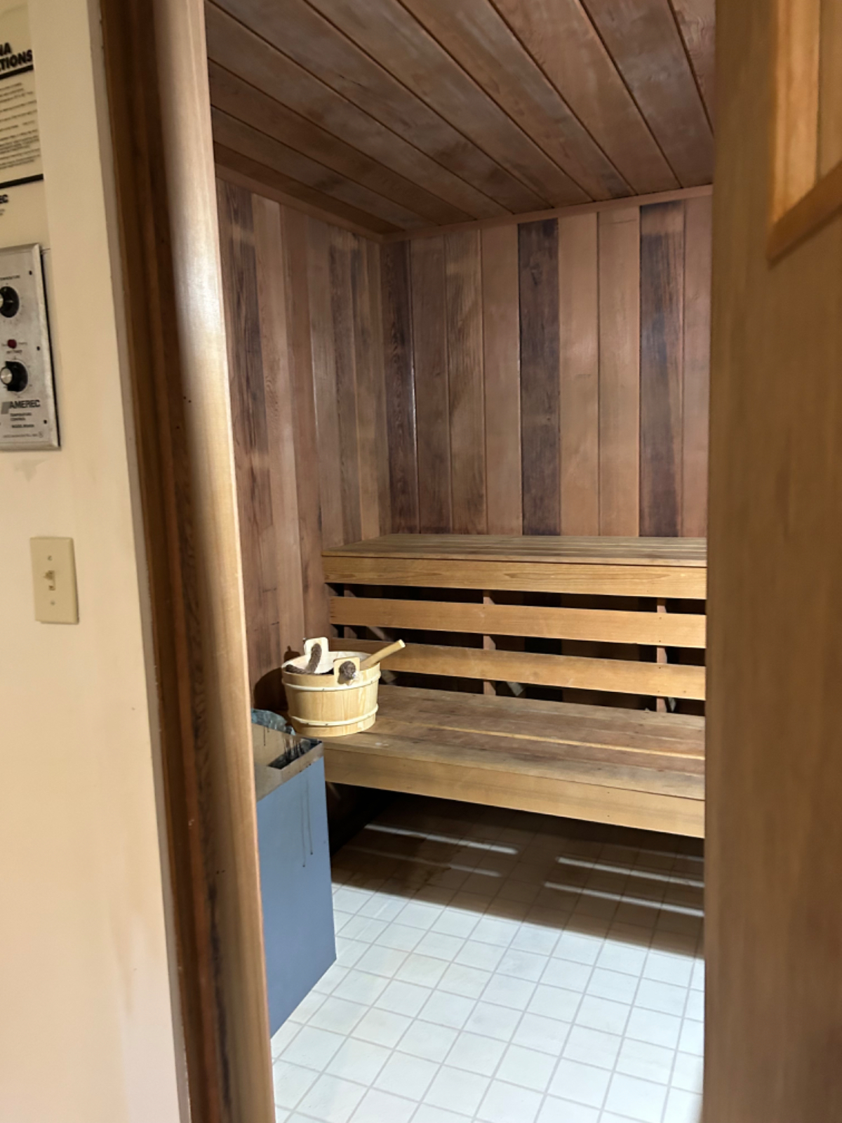MT Holly Ski and Lake Getaway & Carriage House - Photo 3