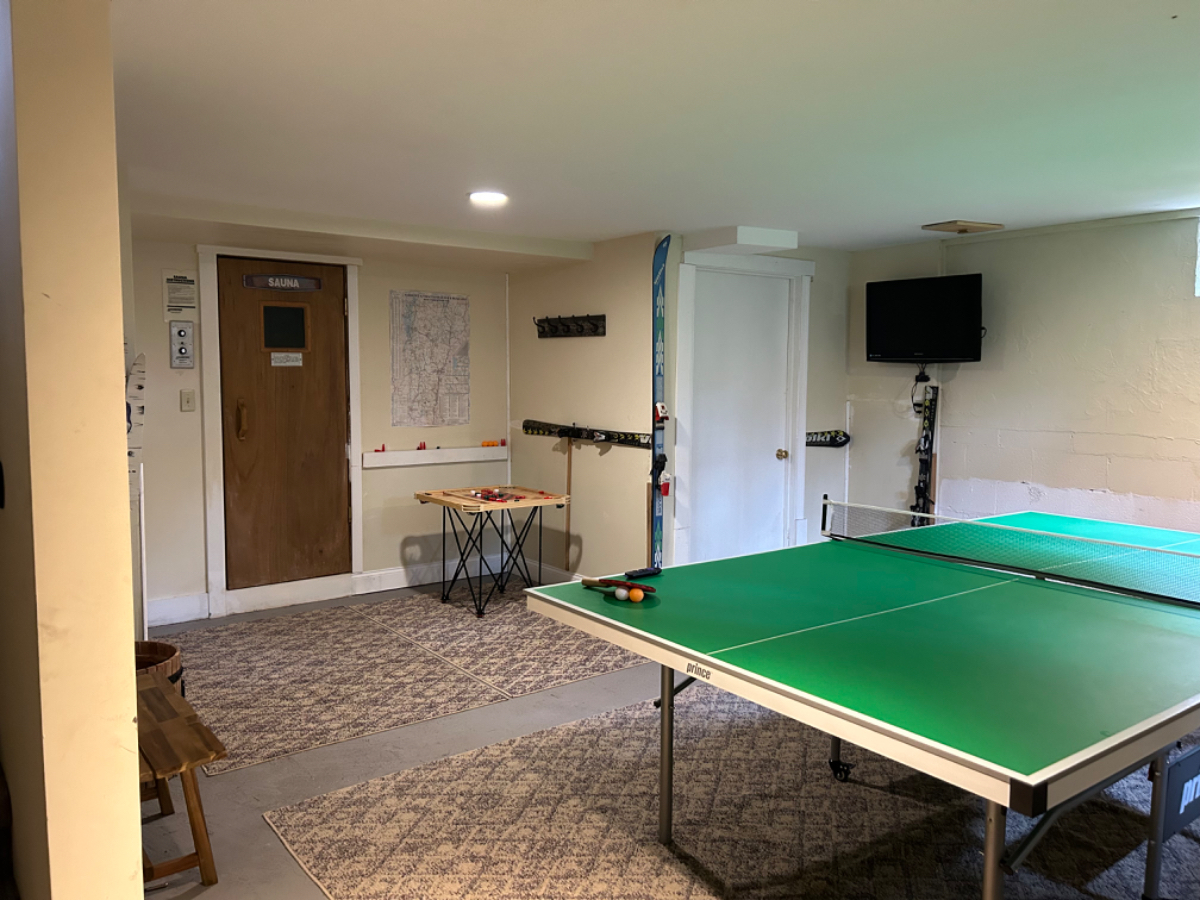 MT Holly Ski and Lake Getaway & Carriage House - Photo 5