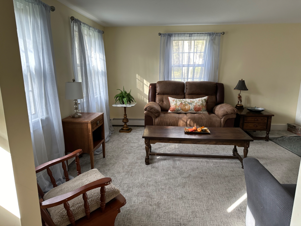 MT Holly Ski and Lake Getaway & Carriage House - Photo 9