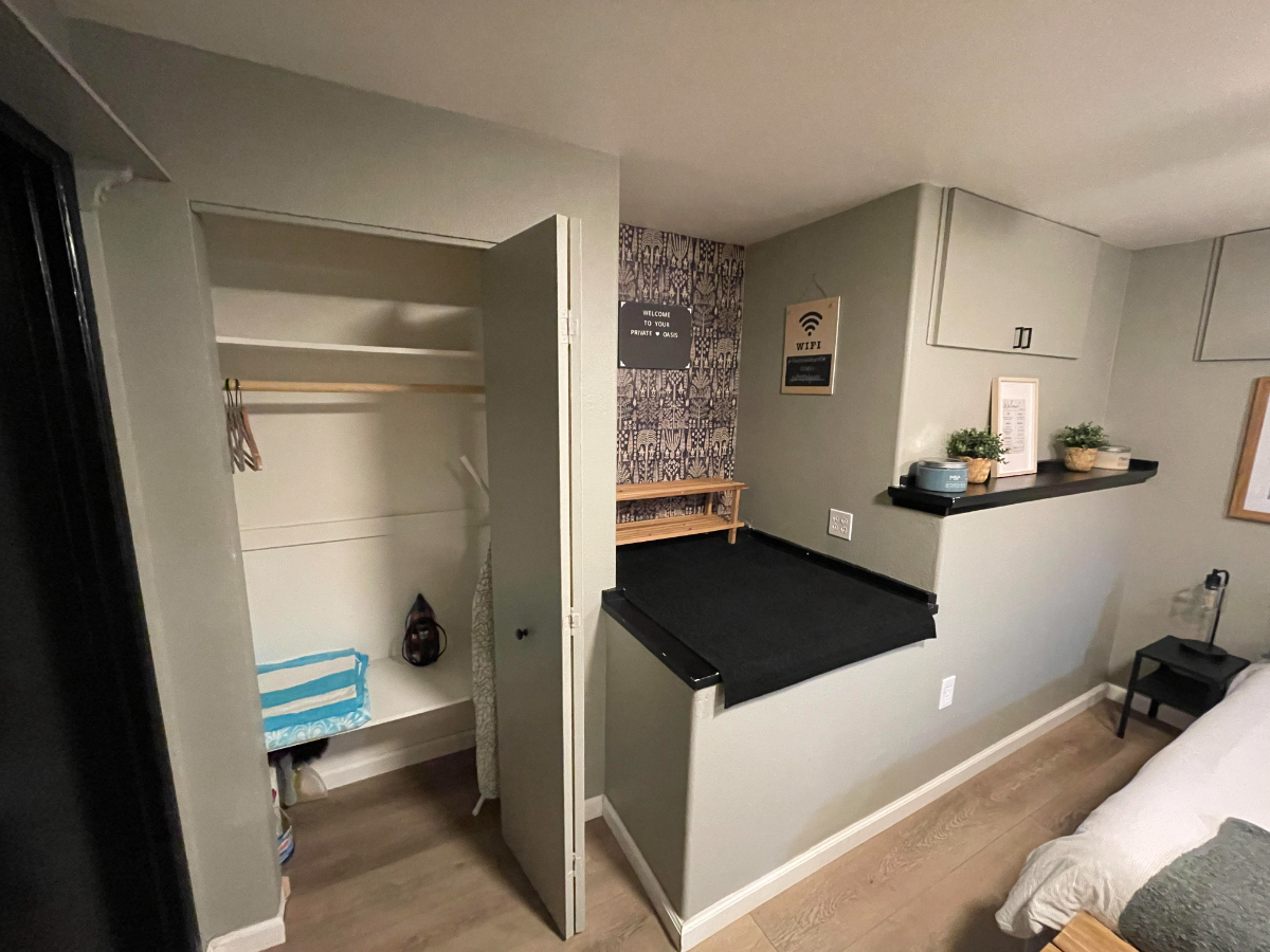 Cozy Private Suite in Mission Valley with Parking/Pool/Jacuzzi - Photo 4