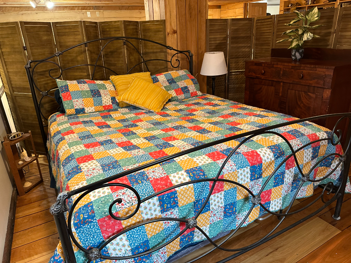 Cozy and Comfortable Apartment with Beautiful Outdoor Space Available for Rent - Photo 8