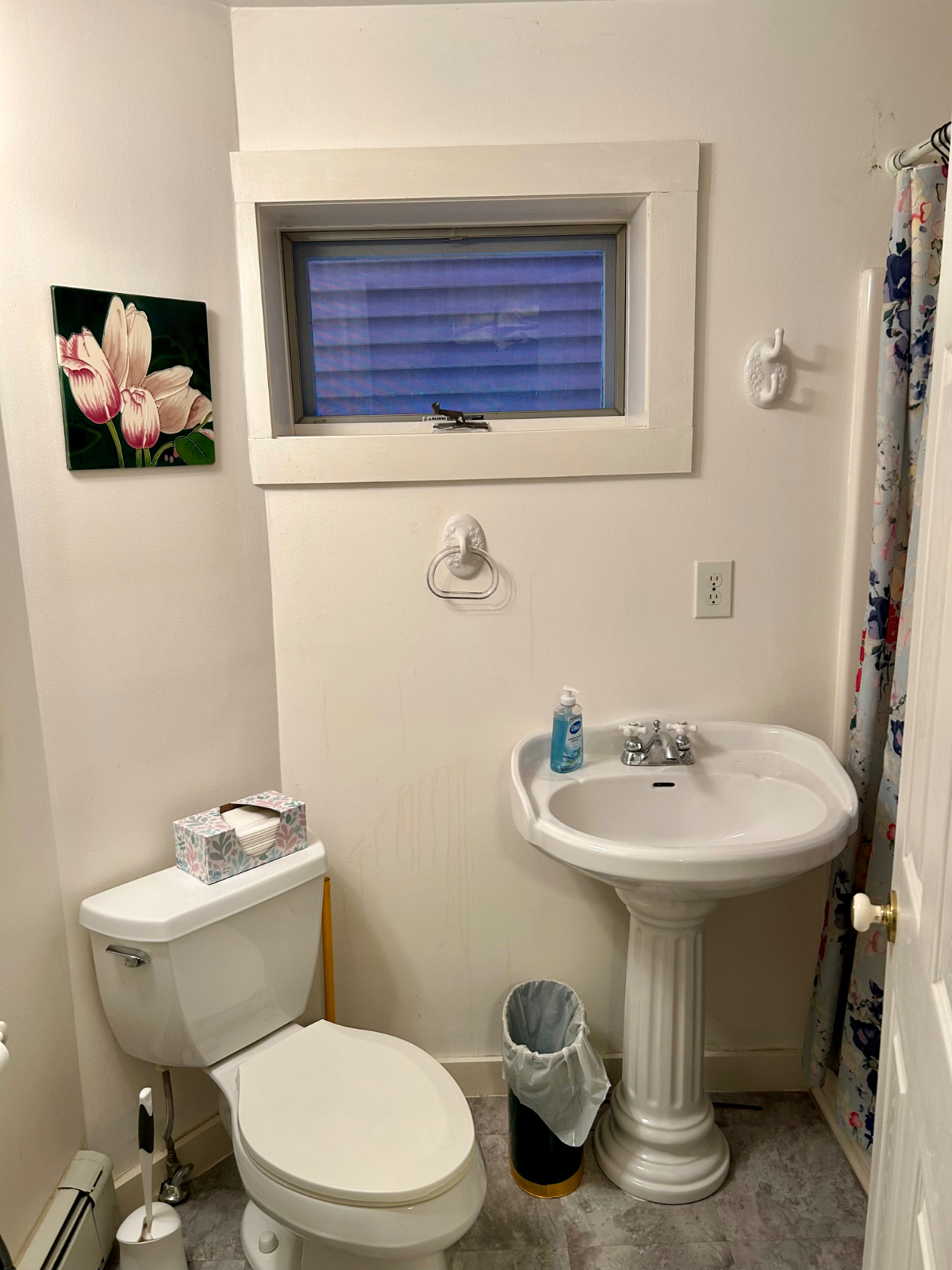 2nd FL 1 Bdrm Apt. w/ washer & dryer, All Utilities Included - Photo 5