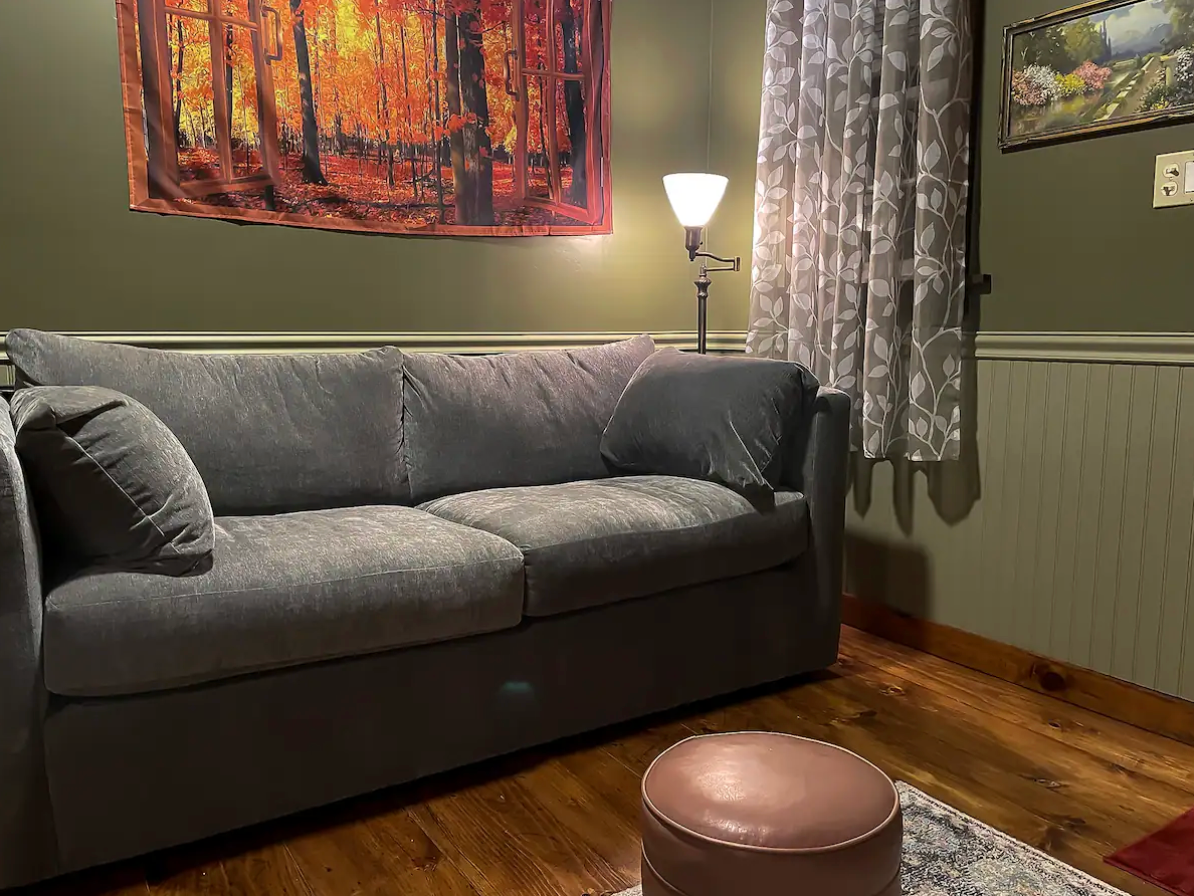 1-Bedroom Cottage - Photo 6