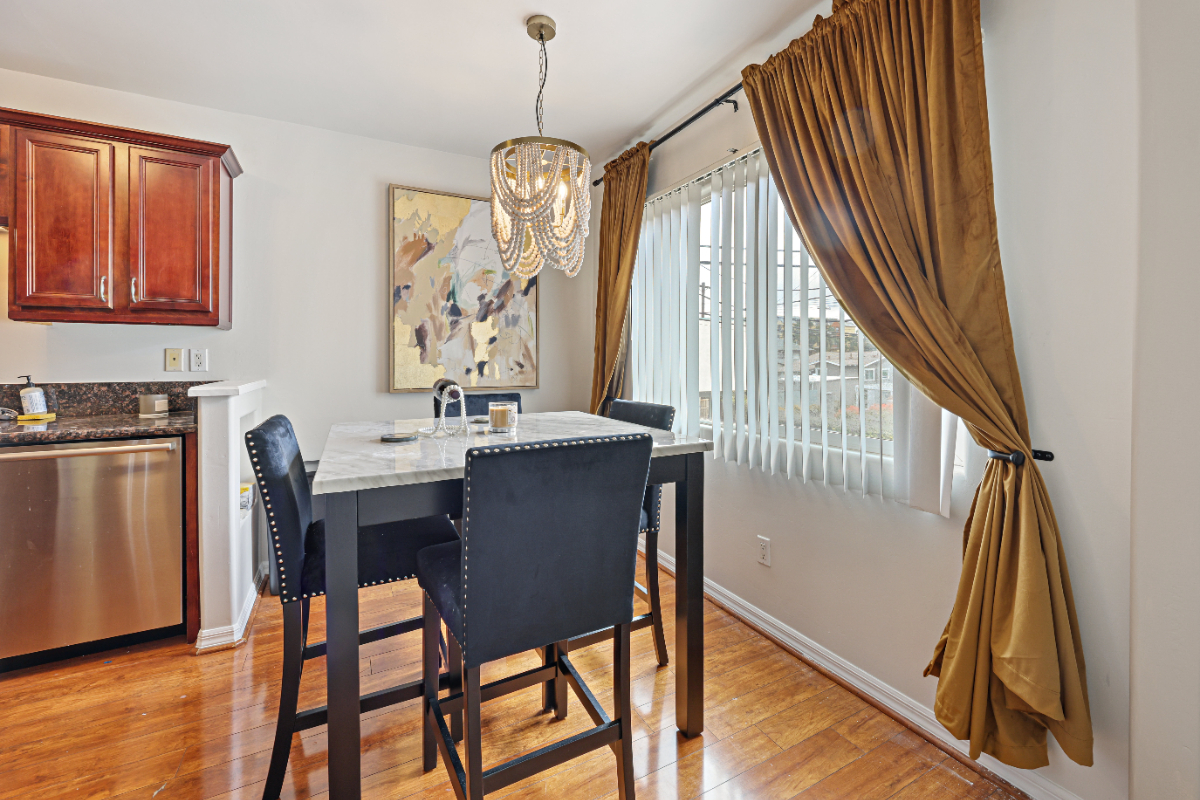 2BR/2BA Quiet North Park Luxury Condo - Photo 5