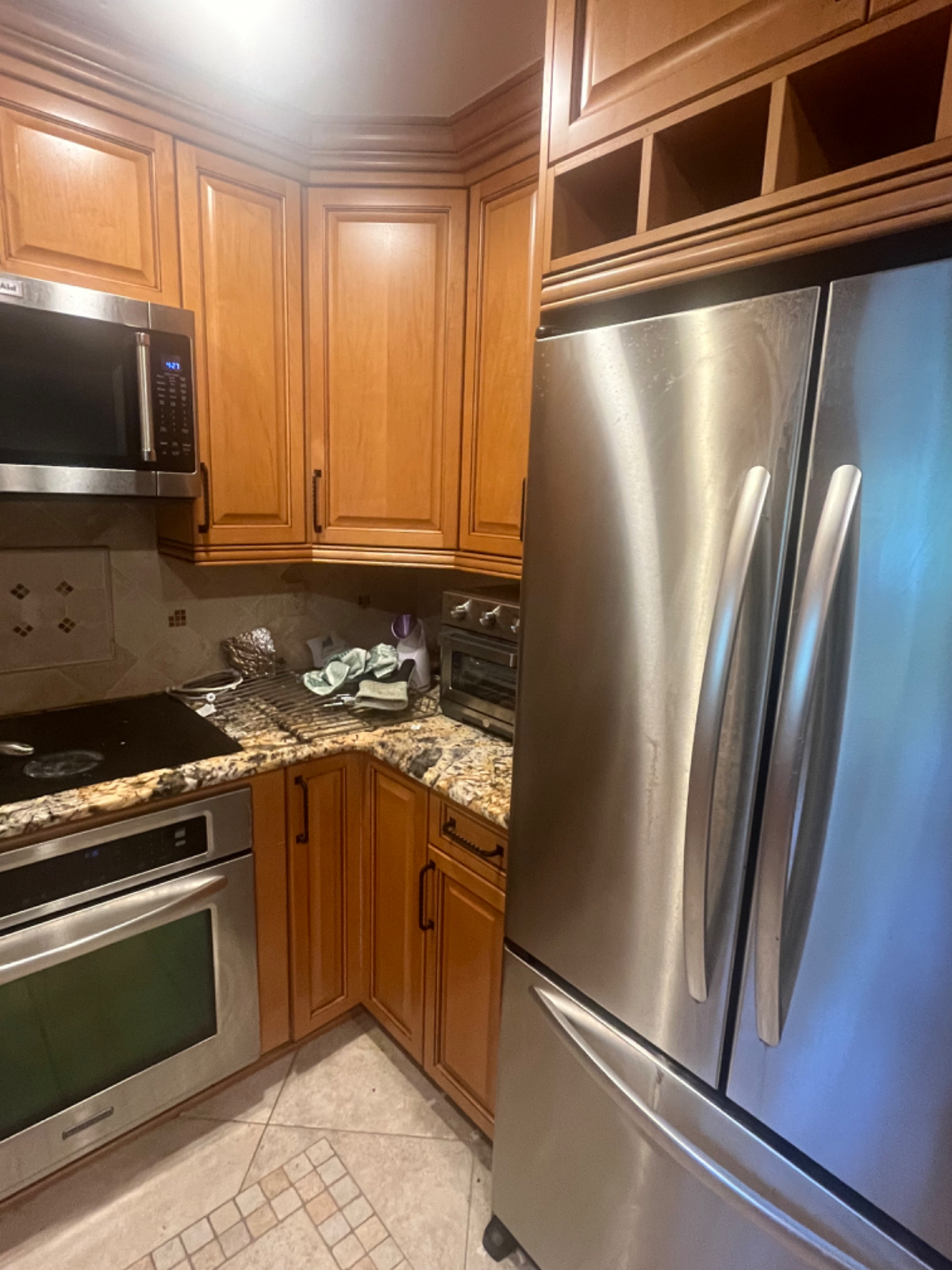 Quiet Townhouse near hospitals & Brookhaven national laboratory & close to major highway - Photo 8