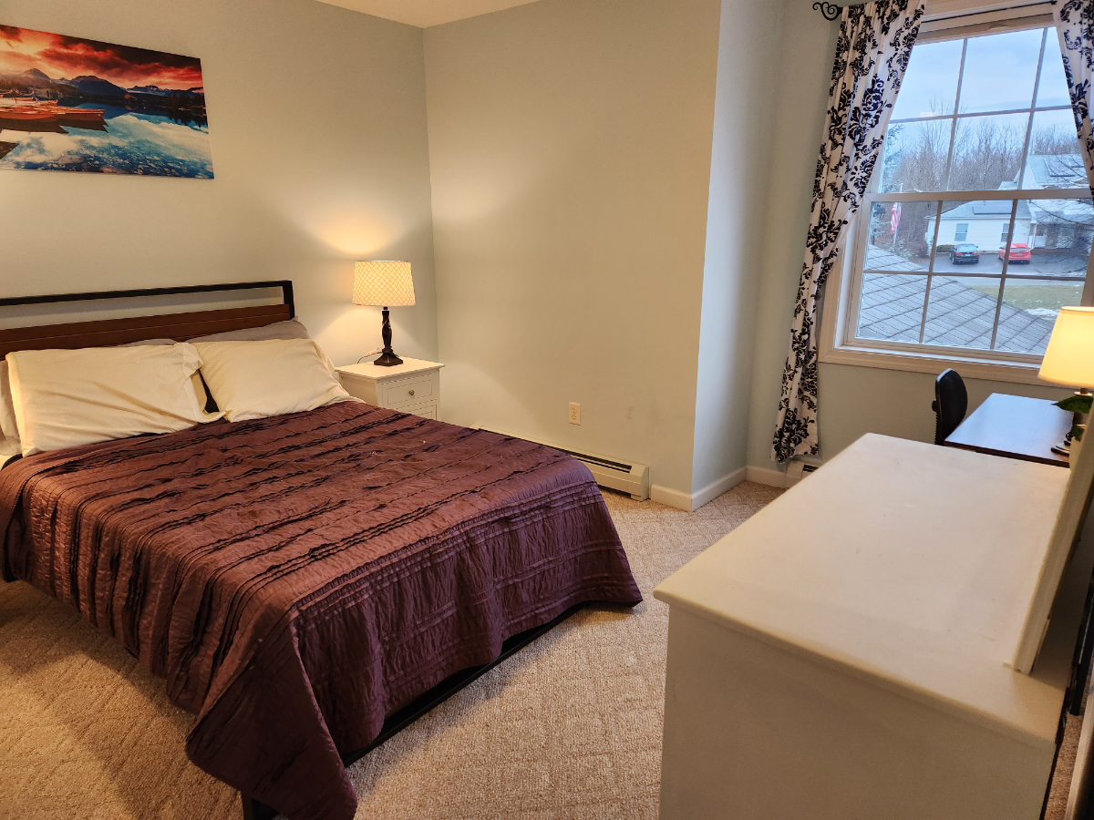 St. Albans, VT One Bedroom One Bath for Rent - Photo 1