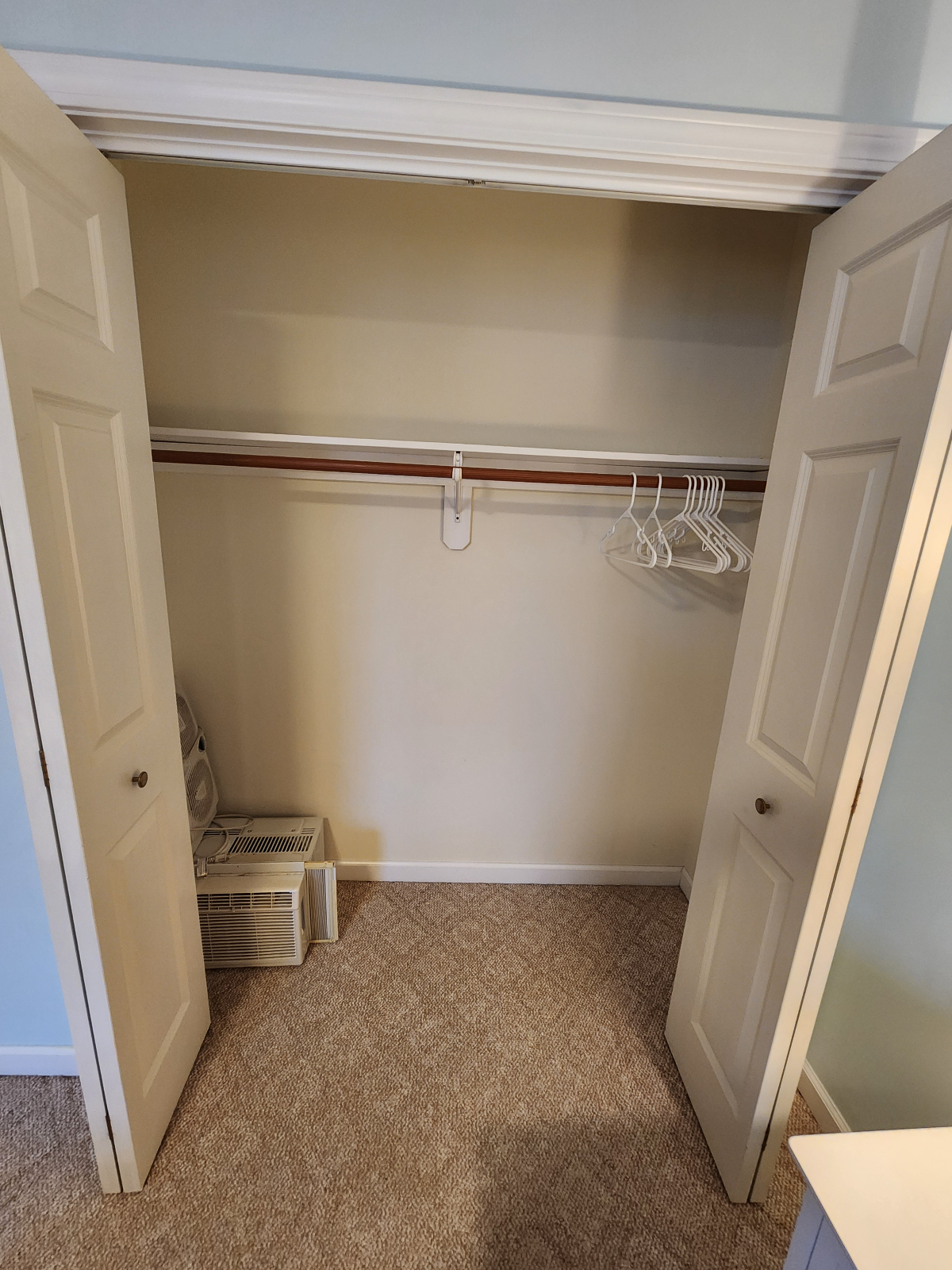 St. Albans, VT One Bedroom One Bath for Rent - Photo 3