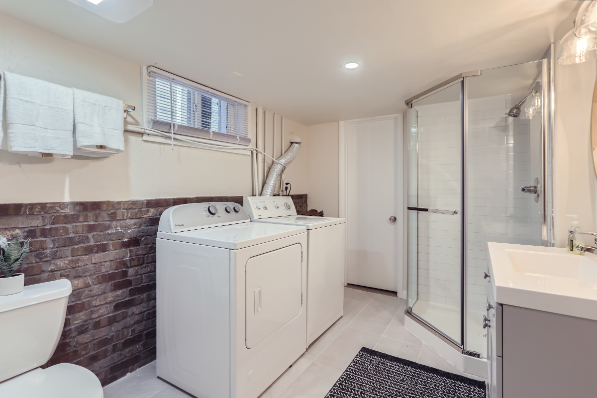 Luxury Short-Term Rental in Washington Park - Photo 4
