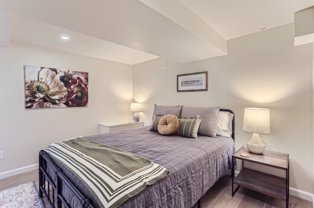 Luxury Short-Term Rental in Washington Park - Photo 2