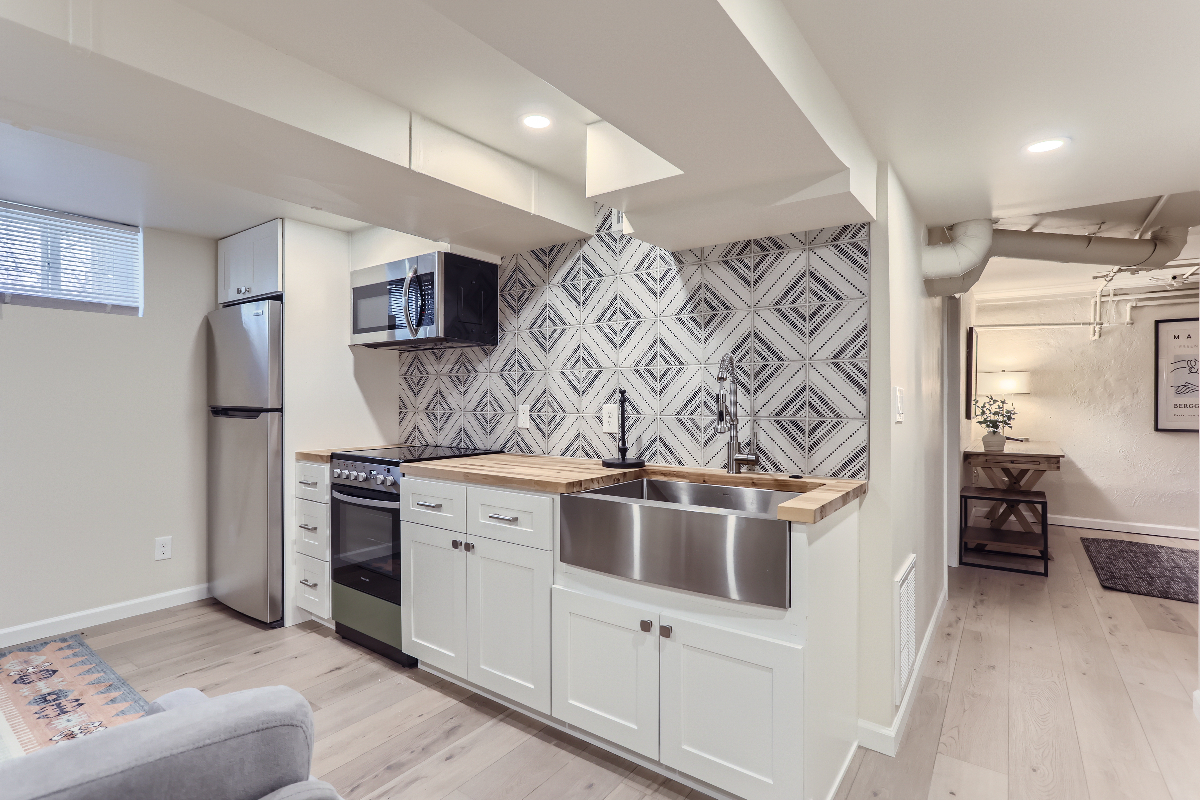 Luxury Short-Term Rental in Washington Park - Photo 6