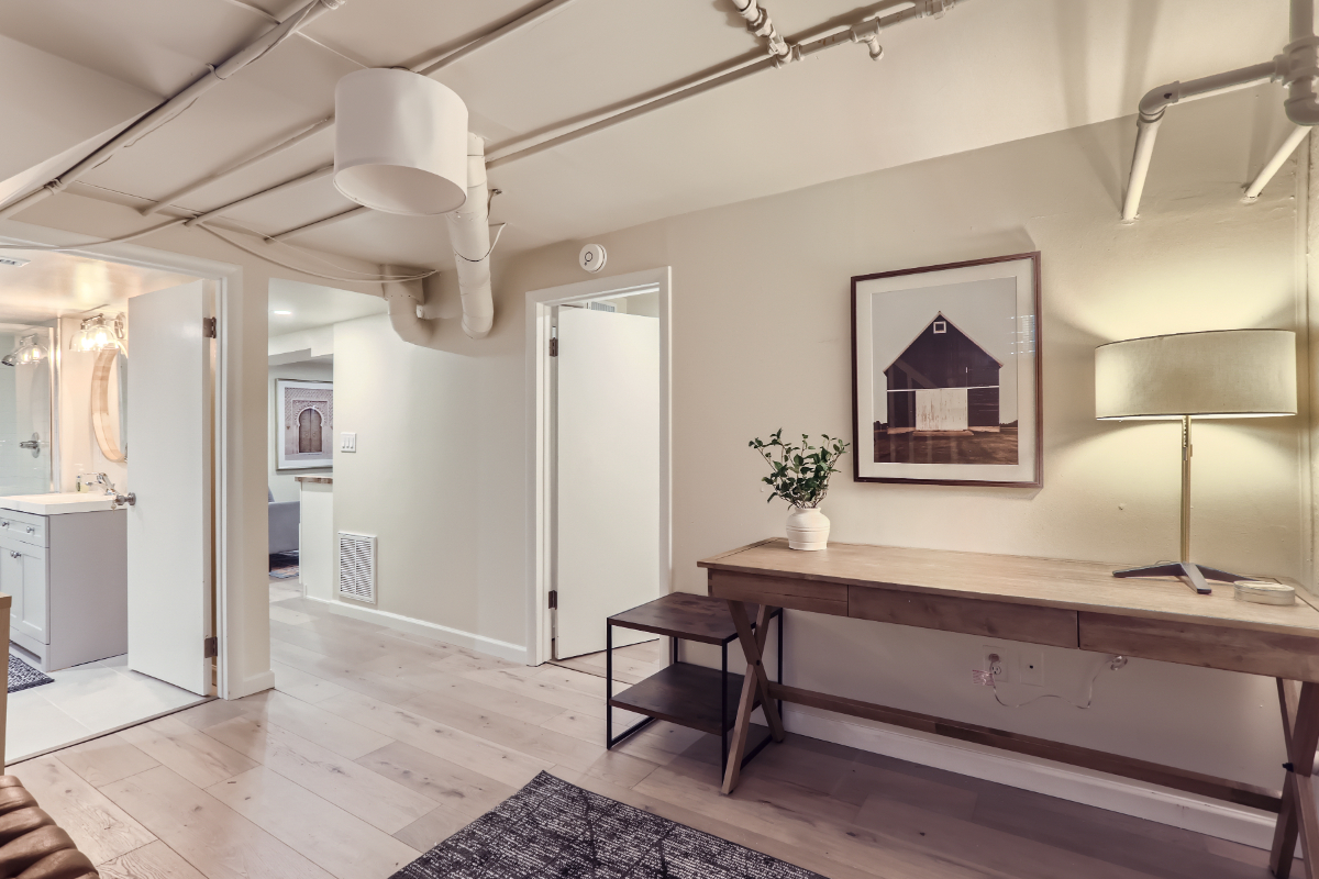 Luxury Short-Term Rental in Washington Park - Photo 7