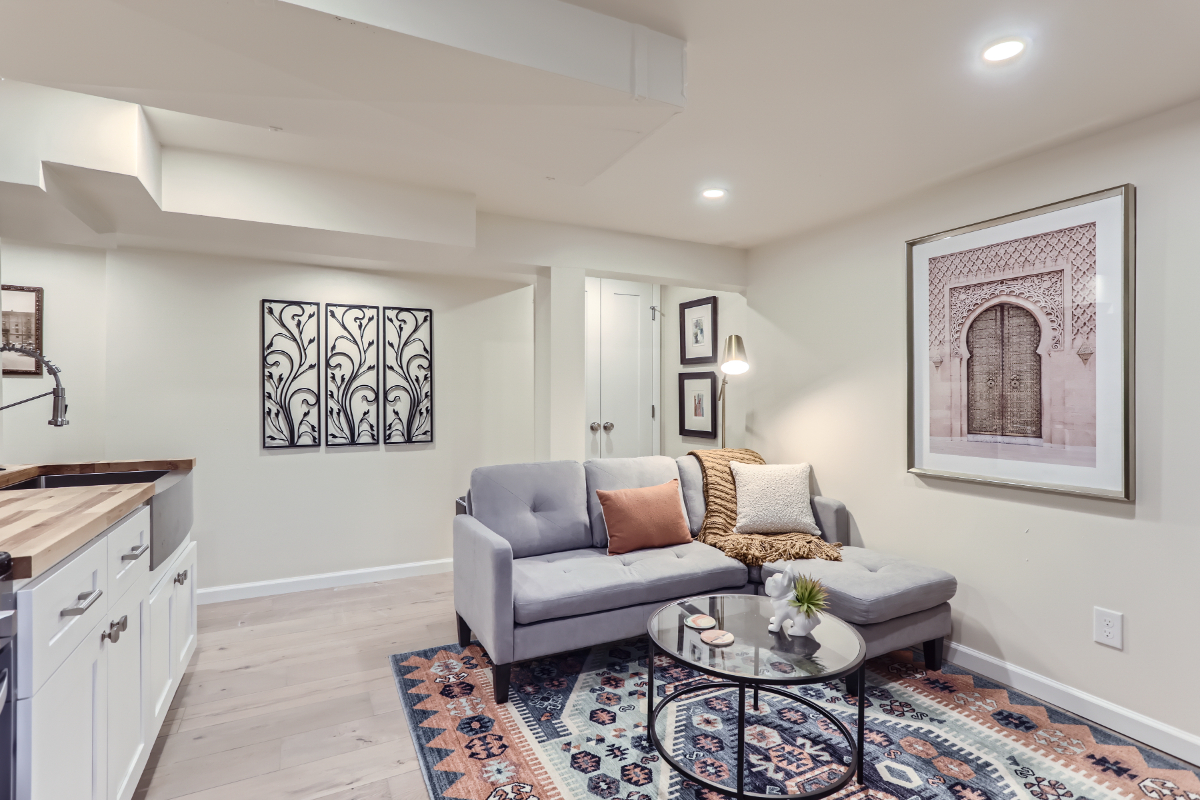 Luxury Short-Term Rental in Washington Park - Photo 10
