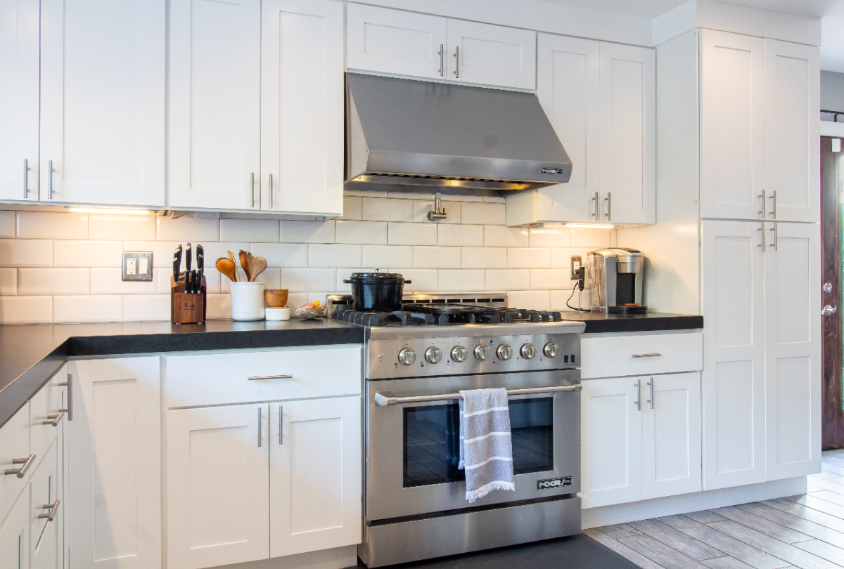 Clean Modern and Spacious, Yorba Linda Retreat perfect for families and professionals - Photo 4