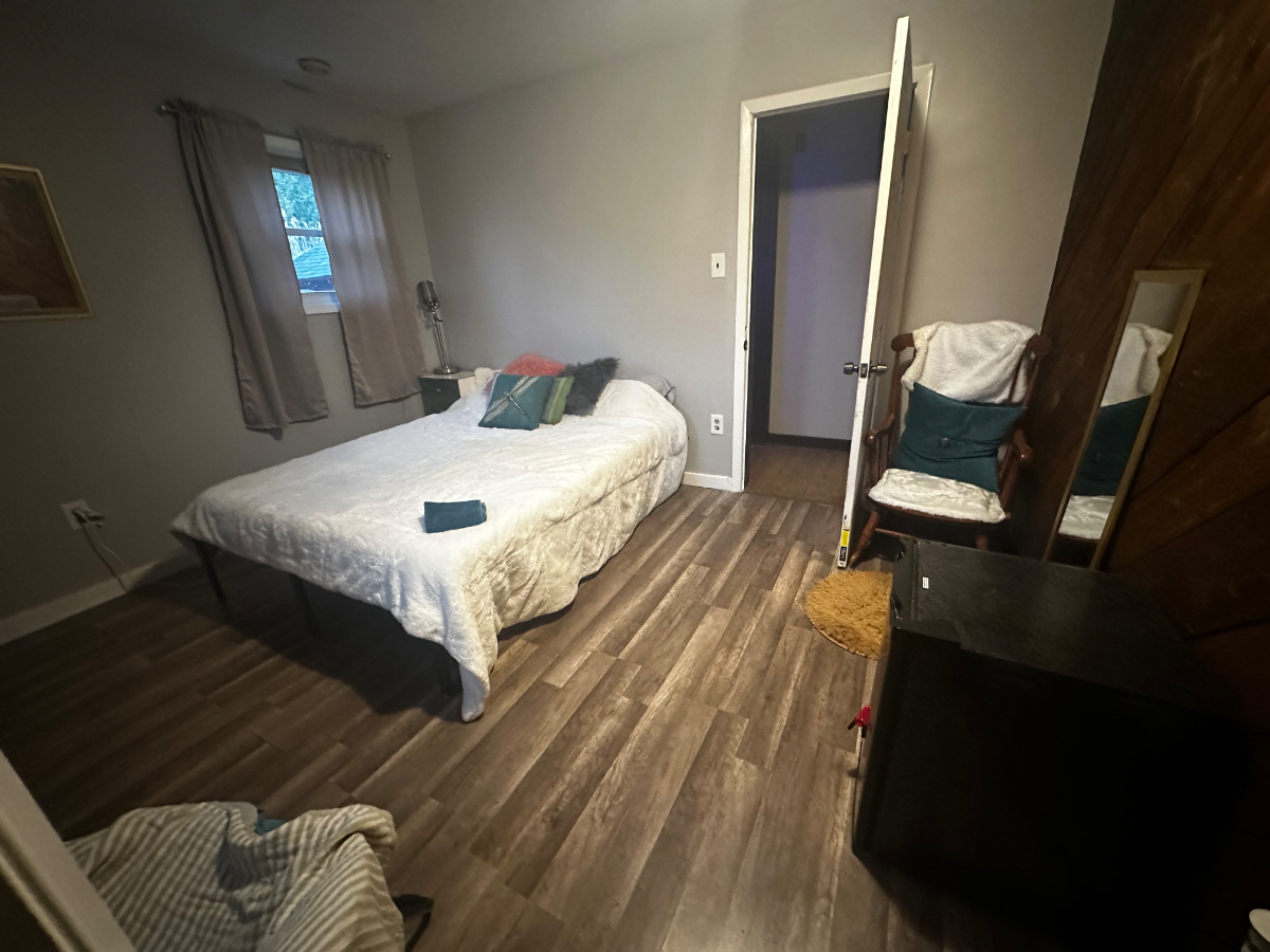 ROOM TO RENT IN POST AND BEAM HOME - Photo 10