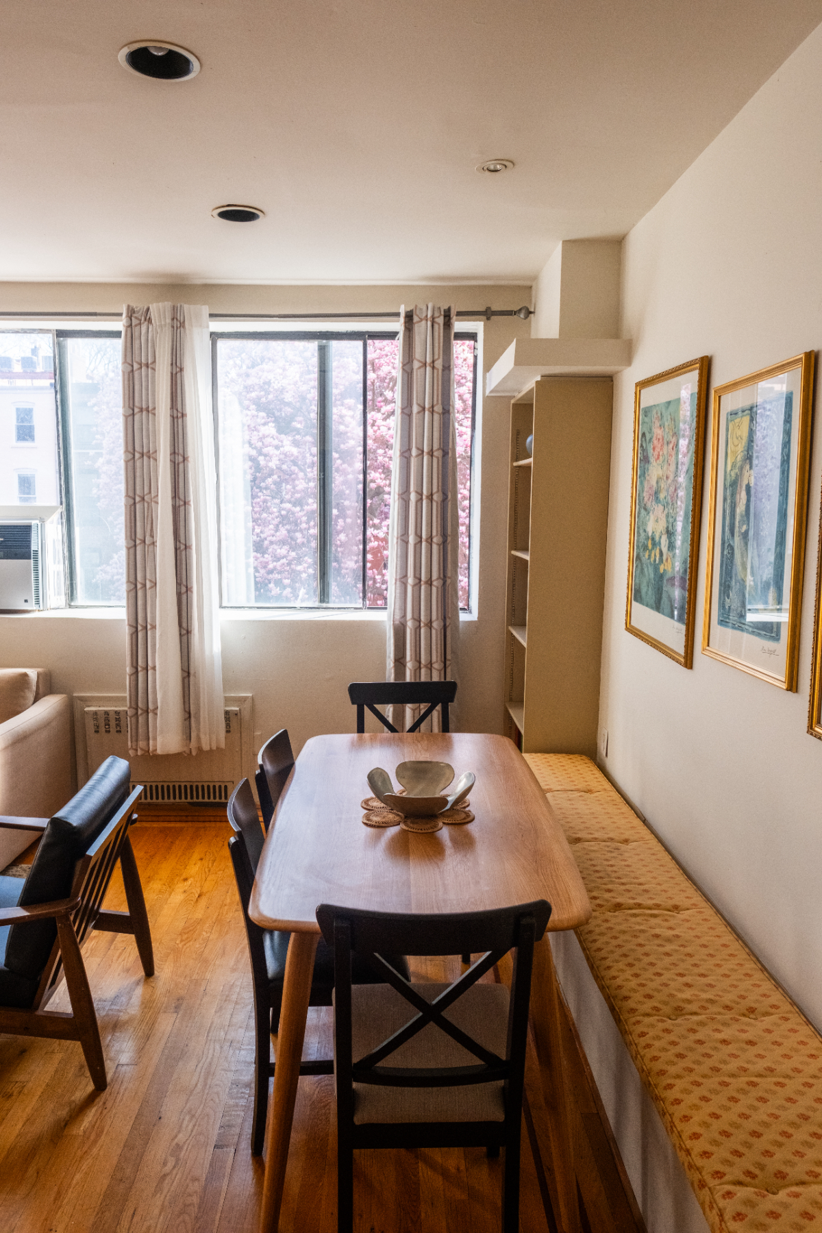Stunning 2 Bedroom Apartment in Brooklyn - Comfortable Living, Modern Amenities, and a Great Neighbo - Photo 4