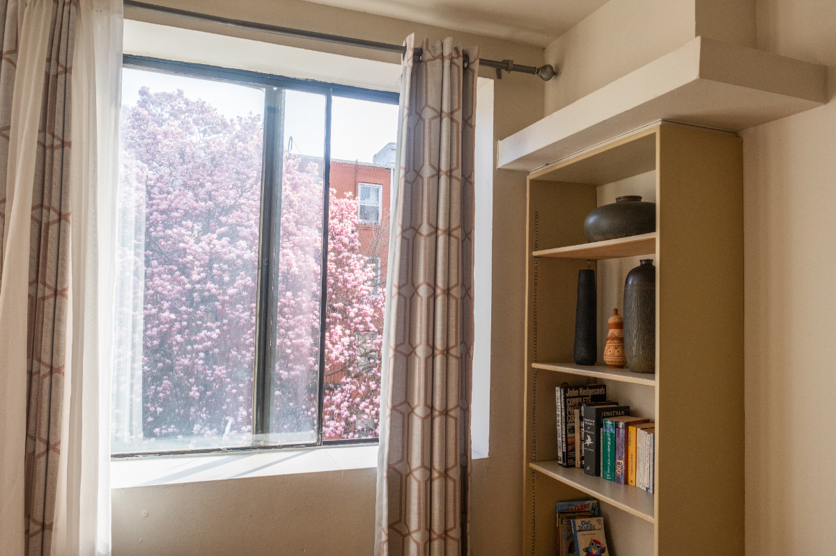 Stunning 2 Bedroom Apartment in Brooklyn - Comfortable Living, Modern Amenities, and a Great Neighbo - Photo 6