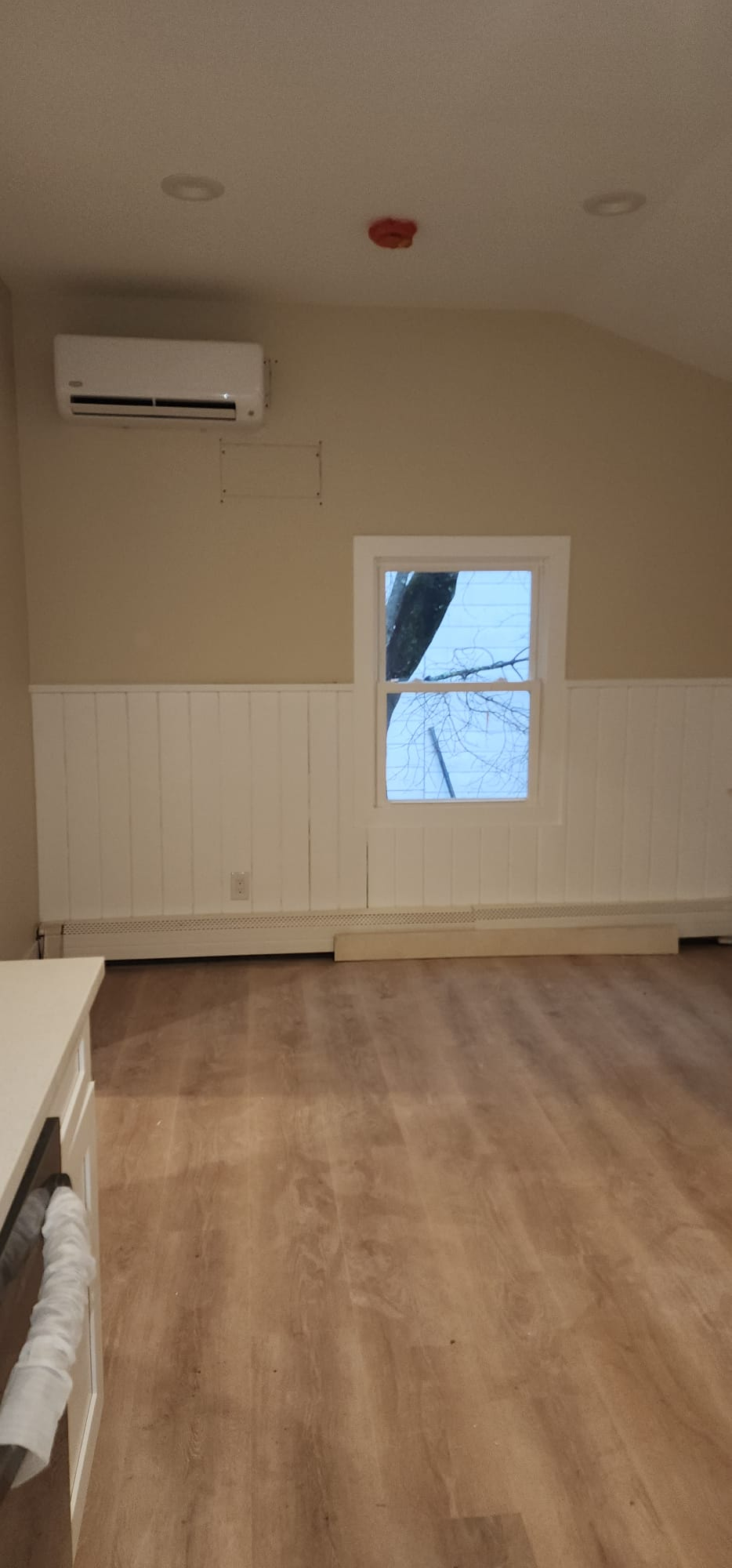 Newly renovated 1BR apartment in Philmont - FREE parking and close to Hudson/Colombia MemorialHospit - Photo 5