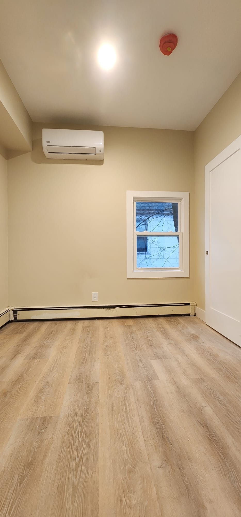 Newly renovated 1BR apartment in Philmont - FREE parking and close to Hudson/Colombia MemorialHospit - Photo 7