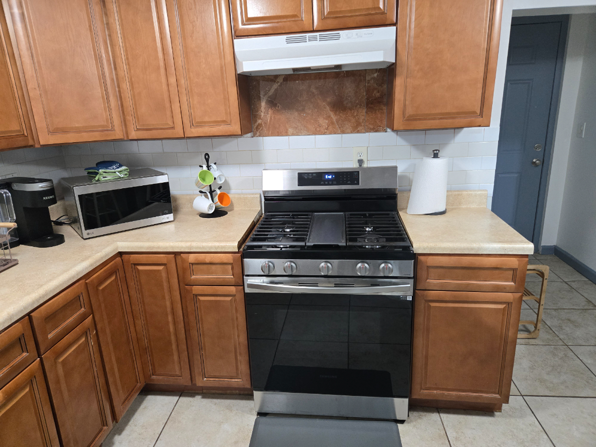 Charming One bedroom House in Mount Vernon - Comfortable Living, Outdoor Oasis, and Convenient Locat - Photo 5