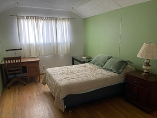 Your Comfortable Home Away from Home Spacious 4-bedroom House with Cozy Backyard in a Friendly Neigh - Photo 11