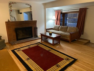 Your Comfortable Home Away from Home Spacious 4-bedroom House with Cozy Backyard in a Friendly Neigh - Photo 3