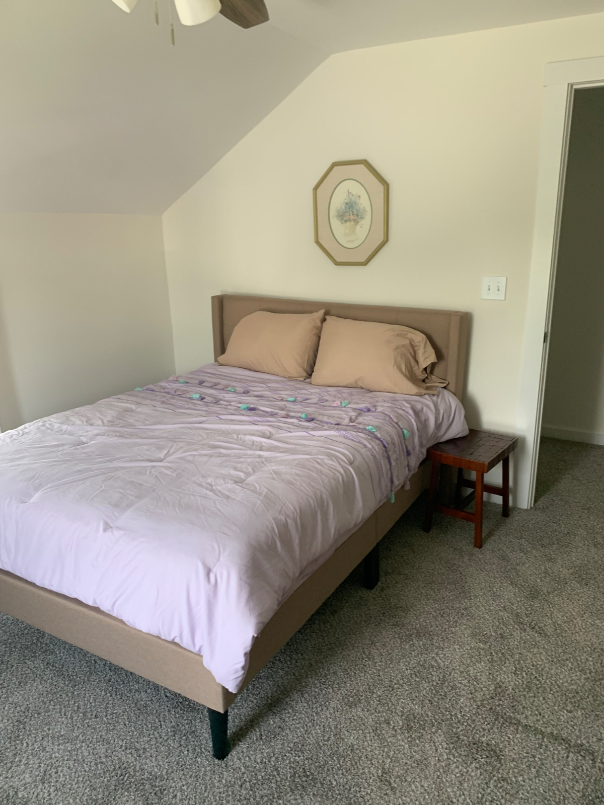 Rental for traveling healthcare professionals - Photo 1