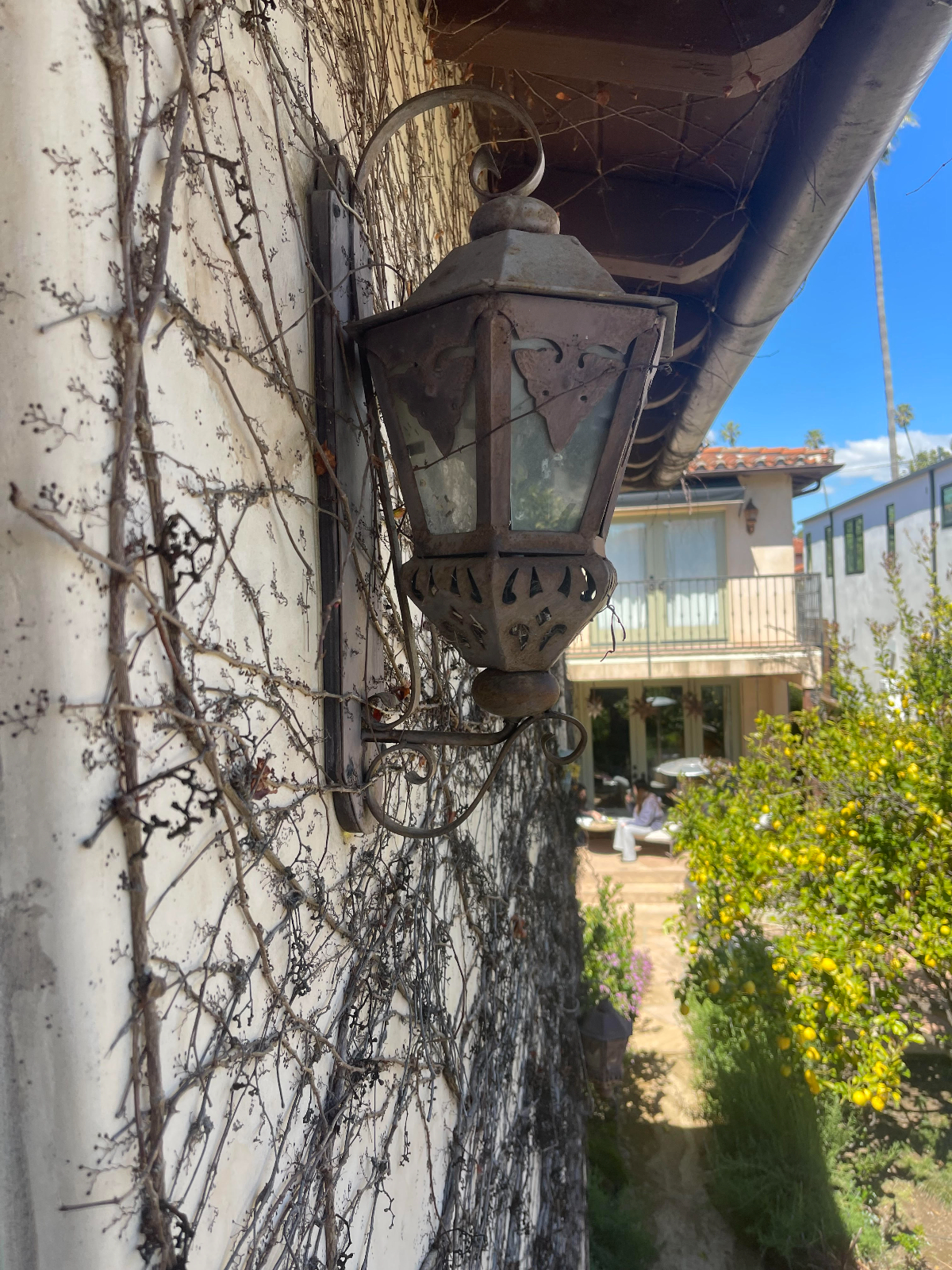 Hidden Gem ADU in Brentwood, Stylish, Private, and Move-In Ready - Photo 4