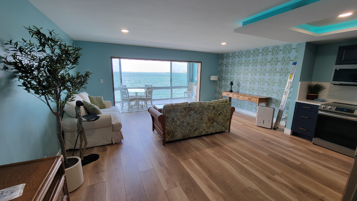 Tranquil Seaside Escape - Photo 4