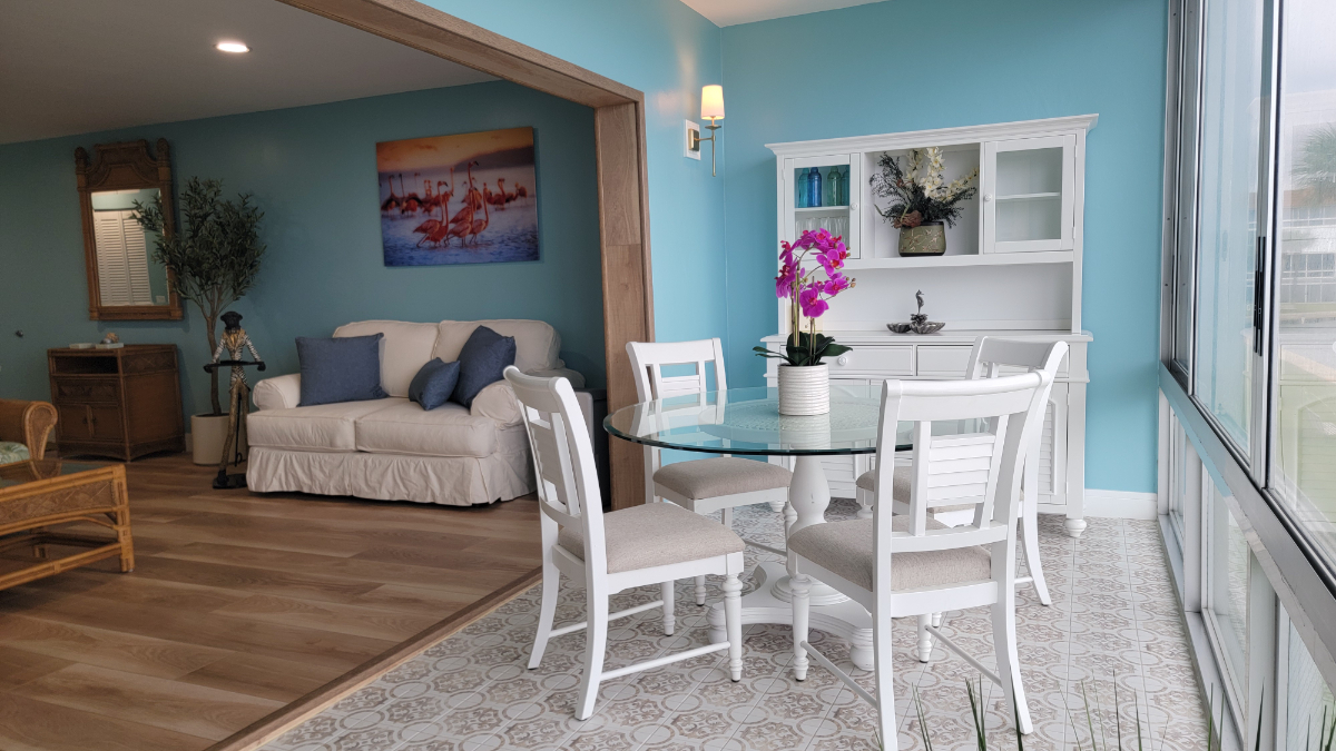 Tranquil Seaside Escape - Photo 6
