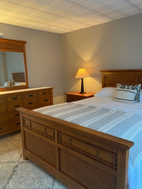 Executive Style First Floor Apartment - Photo 3