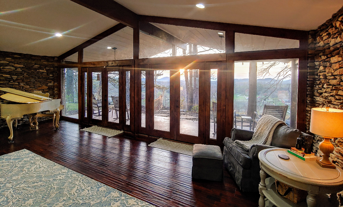 Mountain Dream Home with a view - Photo 4