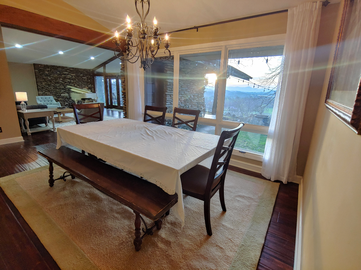 Mountain Dream Home with a view - Photo 8