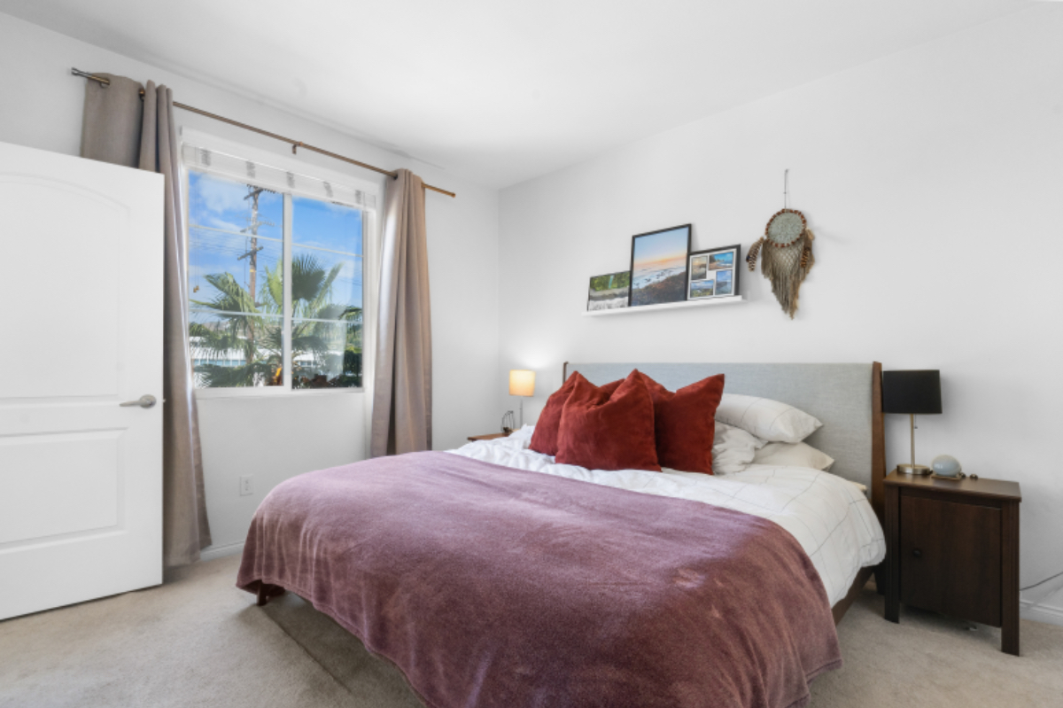Clean Safe Spacious Private Primary Bed/Bath - near Downtown LA - Photo 2
