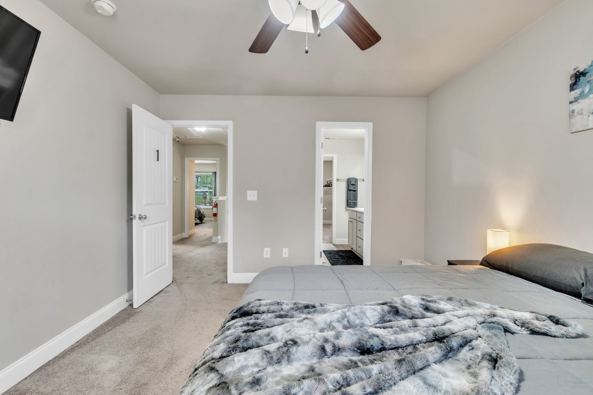 Room in Townhome Near AnMed Anderson (1)
