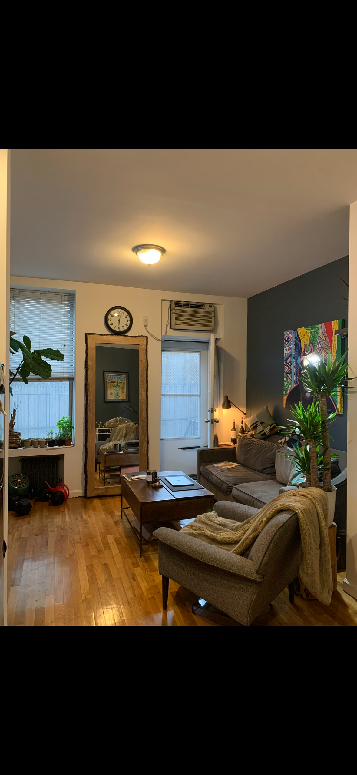 West Soho 1 Bed with outdoor Space - Photo 9