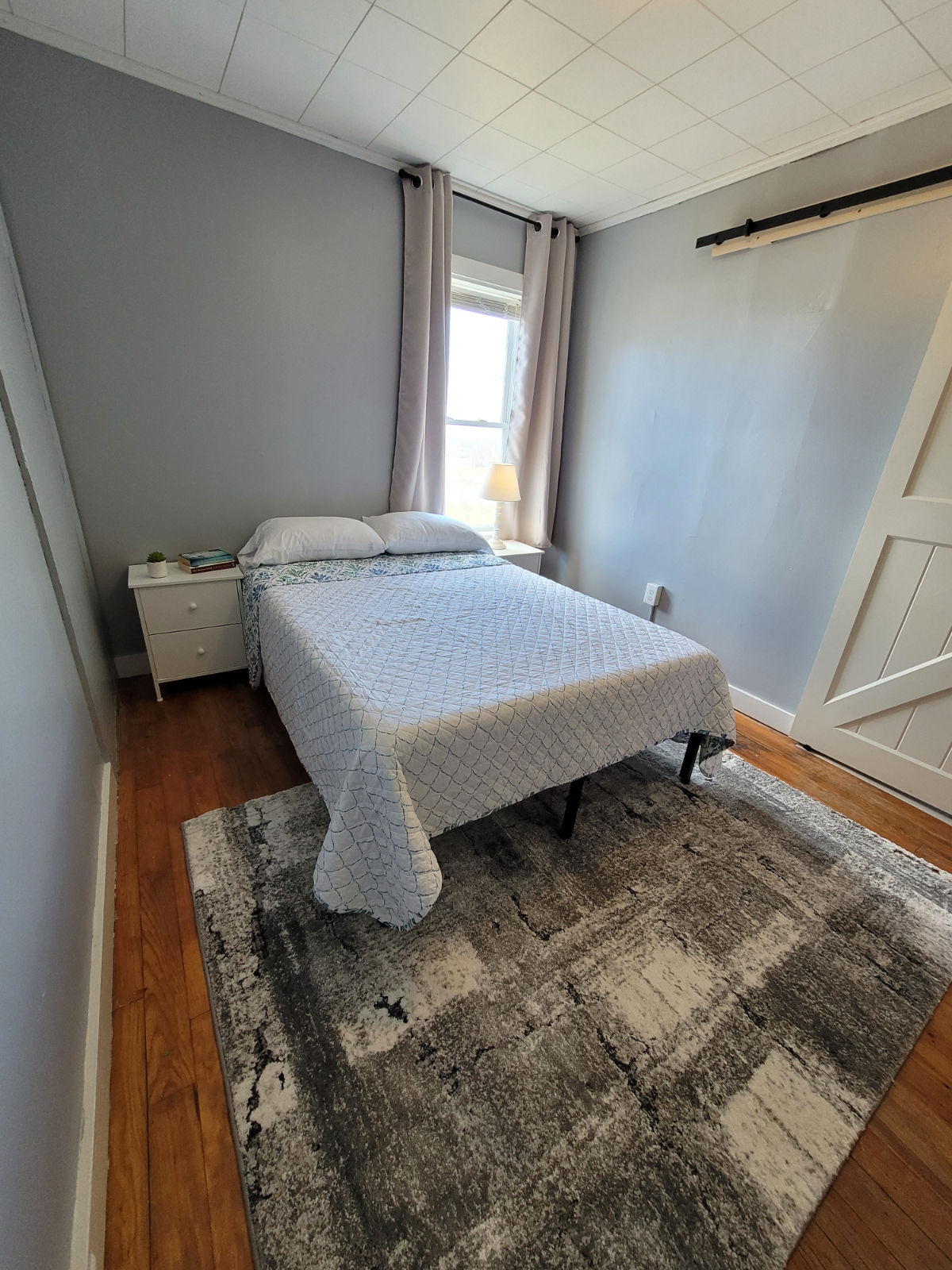 2 BR Apartment in St. Albans - Photo 4