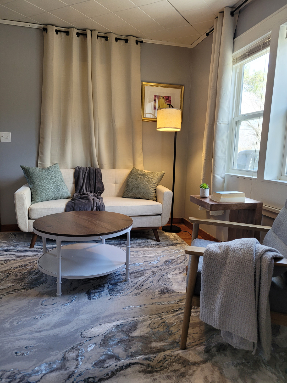2 BR Apartment in St. Albans - Photo 1