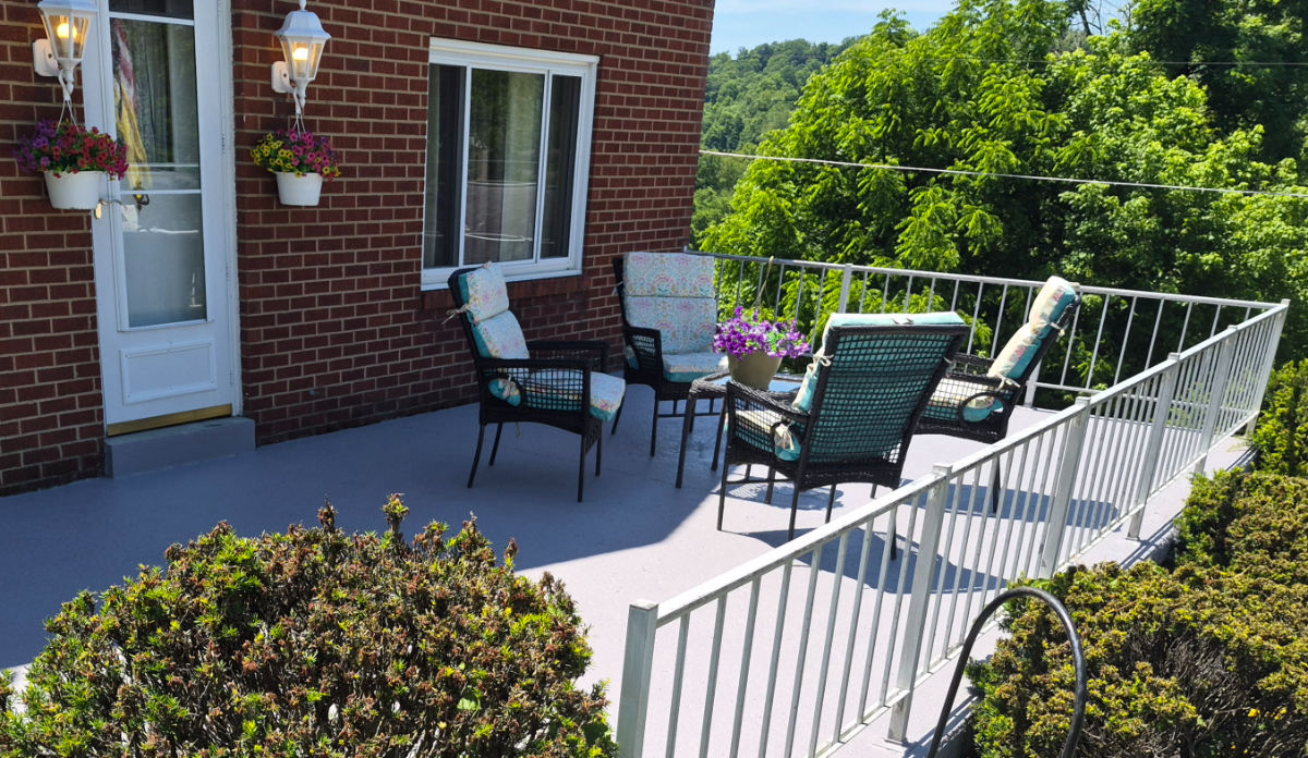 Ultra modern efficiency apartment CLOSE to all local hospitals - Photo 7