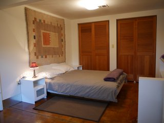 Apartment on greenbelt - Photo 2