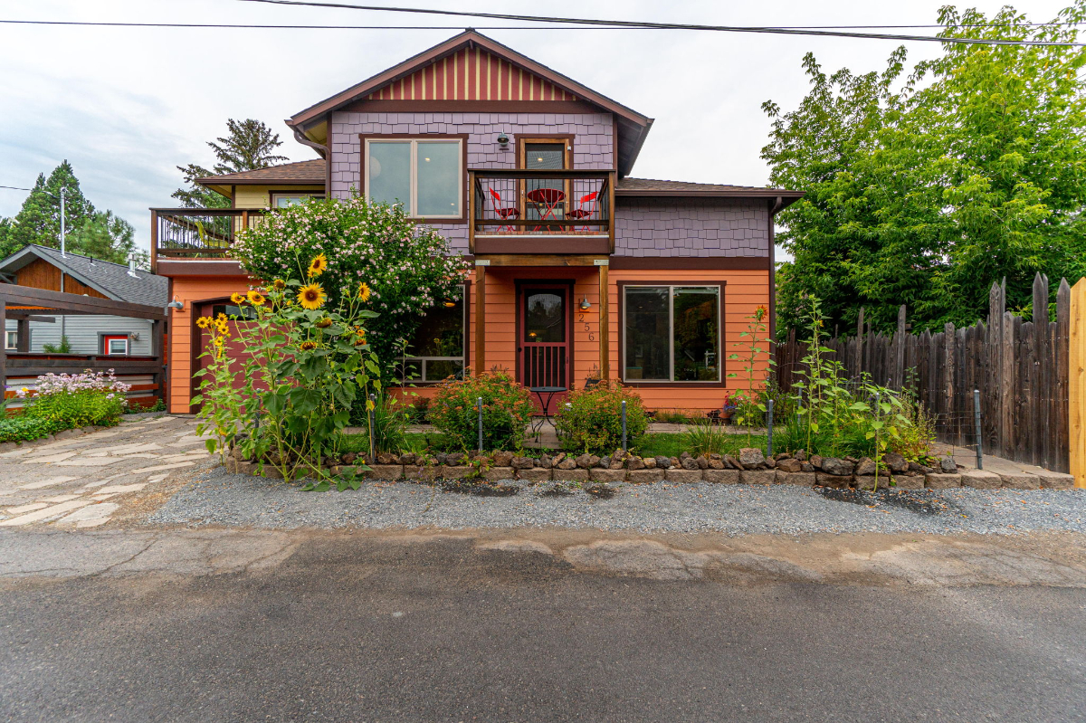 CasaCalma Bend - great location, hidden gem - Photo 5
