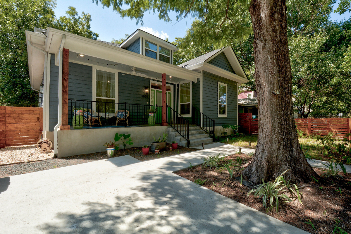 3 bedroom recently rehabbed home in East Austin in great neighborhood - Photo 6