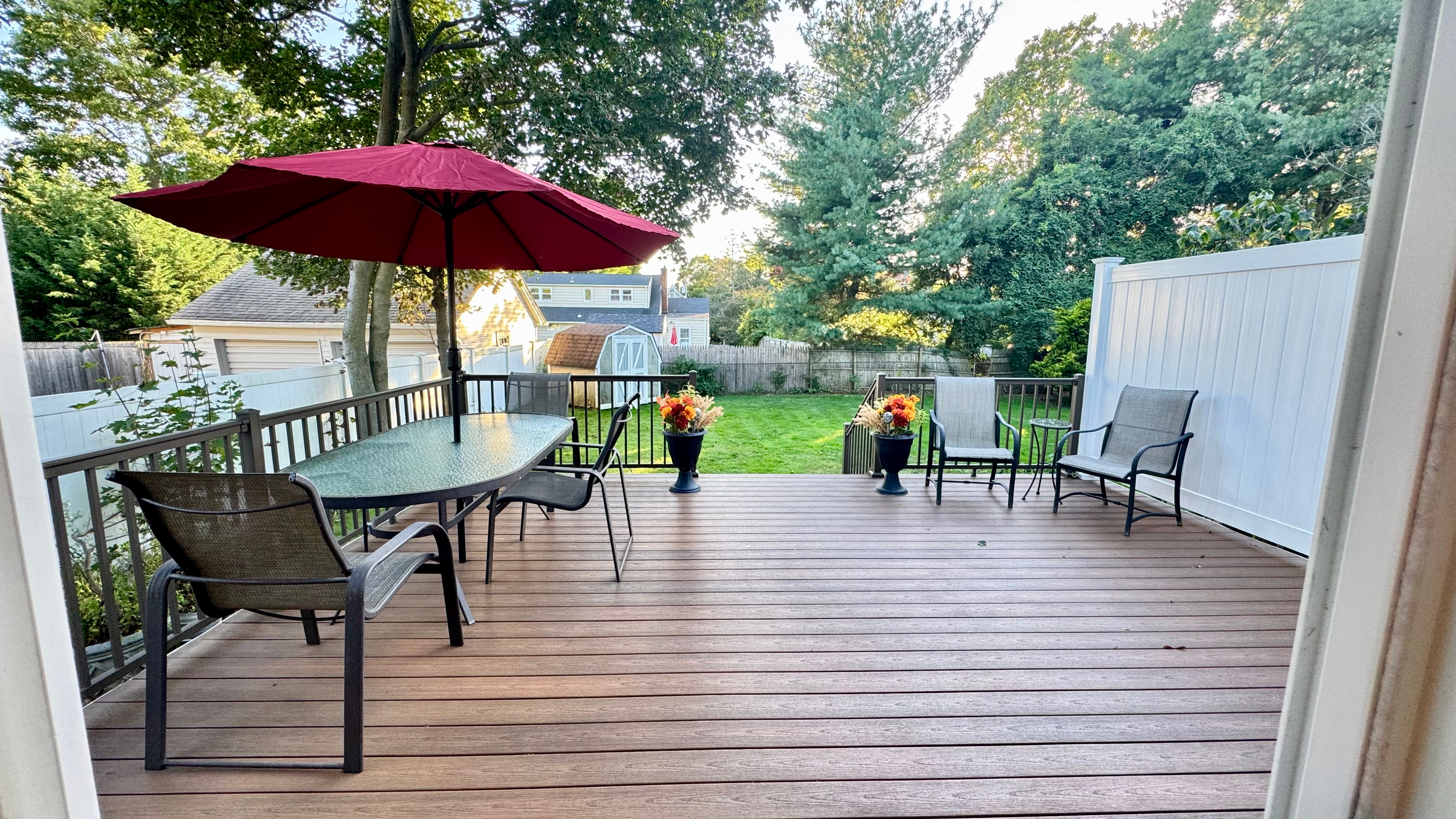 Your spacious home away from home. - Photo 12