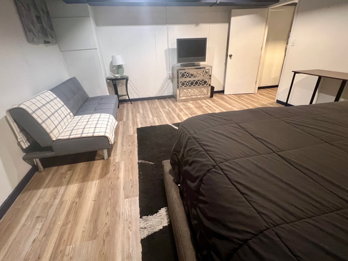 Basement Apartment in Washington DC Near Hospitals - Photo 4