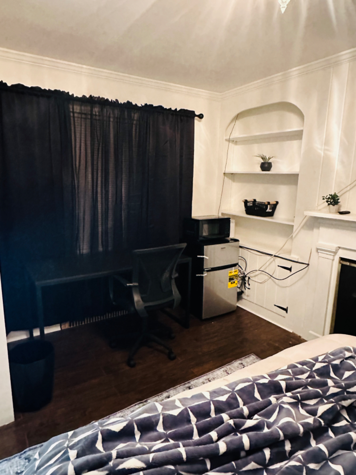 Hotel style rooms away from home - Photo 2