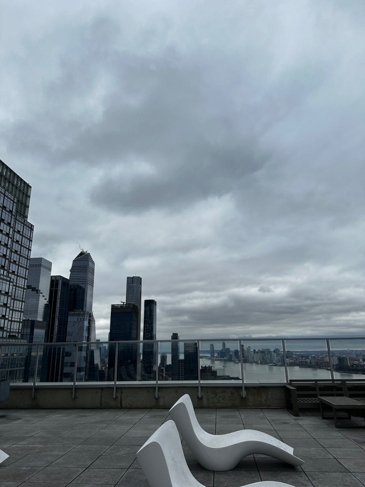 A fully furnished one-bedroom, one-bathroom condo for rent in Midtown Manhattan, NYC - Photo 10