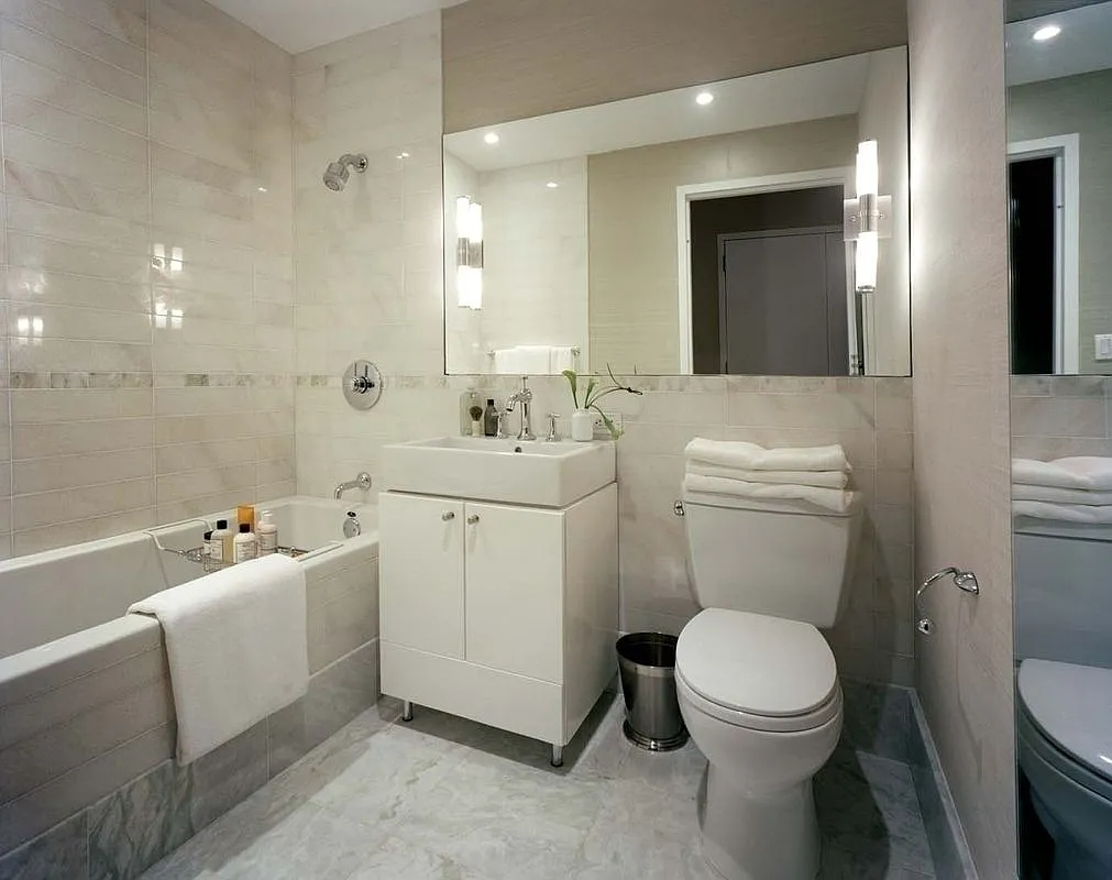 A fully furnished one-bedroom, one-bathroom condo for rent in Midtown Manhattan, NYC - Photo 6