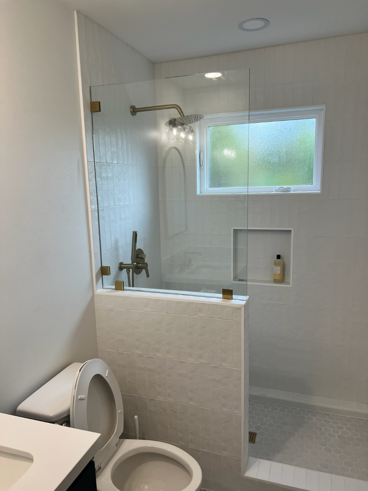 Experience Comfort & Privacy- Brand New 1 Bedroom Guest House - Photo 5