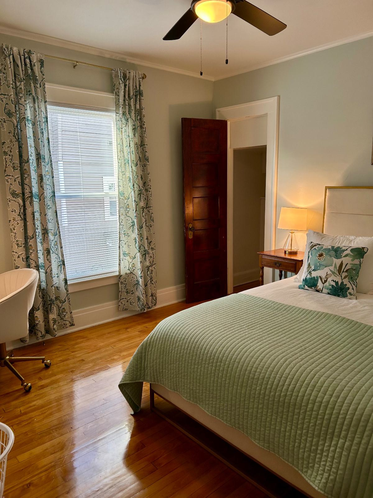 Welcome Home - Spacious 2-Bedroom Apartment in Syracuse with All Amenities, and Convenient Location - Photo 12